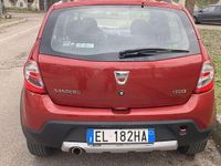 Usata Dacia Sandero Stepway 68 CV (50 kW) 2012 Berlina