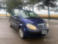 Usata Lancia Musa 101 CV (74 kW) 2008 Blu Monovolume