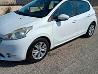 Usata Peugeot 208 Allure 95 CV (69 kW) 2015 Bianco Utilitaria