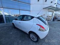 Usata Lancia Ypsilon Silver 69 CV (50 kW) 2014 Bianco Utilitaria