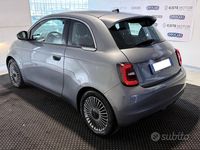 Usata Fiat 500e 86 kW (118 CV) 2020 Mineral grey metallizzato Berlina
