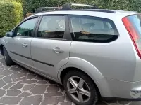 Usata Ford Focus 90 CV (66 kW) 2005 Grigio Station wagon