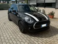 Usata Mini ONE Classic 75 CV (55 kW) 2021 Nero Utilitaria