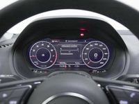 Begagnad Audi Q2 Admired 110 HK (80 kW) 2024 Grå SUV