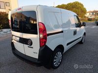 Usata Fiat Doblò Easy 120 CV (88 kW) 2021 Bianco Monovolume