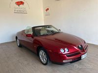 Usata Alfa Romeo Spider 150 CV (110 kW) 1996 Rosso Cabrio