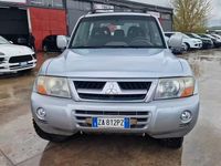 Usata Mitsubishi Pajero 160 CV (117 kW) 2003 Grigio SUV