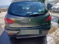 Usata Alfa Romeo 147 105 CV (77 kW) 2003 Grigio Utilitaria