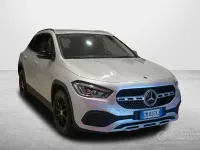 Usata Mercedes GLA200 Business 150 CV (110 kW) 2023 Grigio SUV