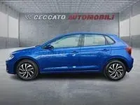 Usata VW Polo Life 95 CV (69 kW) 2024 Blu Utilitaria