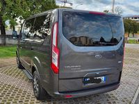 Usata Ford Tourneo Titanium 2022 Grigio Monovolume