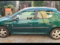 Usata Peugeot 206 Roland Garros 75 CV (55 kW) 2000 Verde Berlina