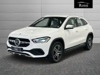 Käytetty Mercedes GLA200 150 HP (110 kW) 2020 Sininen Katumaasturi