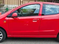 Usata Nissan Pixo 68 CV (50 kW) 2010 Rosso Utilitaria