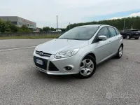 Usata Ford Focus S 101 CV (74 kW) 2014 Grigio Berlina