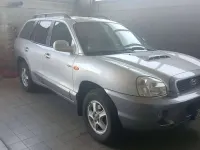 Usata Hyundai Santa Fe 113 CV (83 kW) 2003 Argento SUV