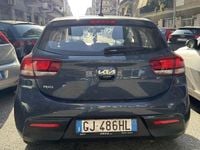 Usata Kia Rio Style 101 CV (74 kW) 2022 Berlina