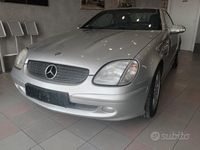 Usata Mercedes SLK200 163 CV (119 kW) 2002 Grigio Cabrio