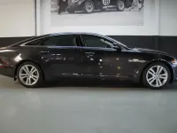 Usata Jaguar XJ 385 CV (283 kW) 2011 Grigio Berlina
