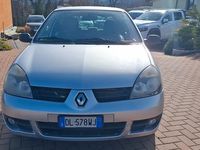 Usata Renault Clio II 58 CV (42 kW) 2008 Argento Berlina