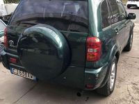 Usata Toyota RAV4 116 CV (85 kW) 2006 SUV