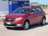 Usata Dacia Sandero Stepway 90 CV (66 kW) 2013 Rosso Berlina