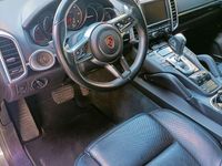 Usata Porsche Cayenne 250 CV (183 kW) 2016 Grigio SUV