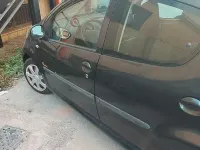Usata Peugeot 107 68 CV (50 kW) 2009 Grigio Utilitaria