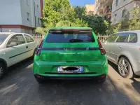 Usata Renault 5 E-Tech Urban 77 kW (106 CV) 2025 Verde Berlina