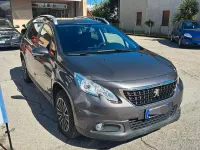 Usata Peugeot 2008 Allure 82 CV (60 kW) 2016 Grigio SUV