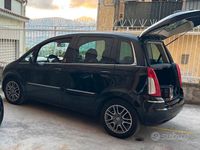 Usata Lancia Musa 120 CV (88 kW) 2009 Nero Monovolume