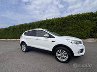 Usata Ford Kuga S 120 CV (88 kW) 2019 Bianco SUV