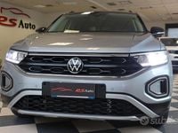 Usata VW T-Roc Style 150 CV (110 kW) 2023 Grigio SUV