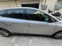 Usata Lancia Delta 120 CV (88 kW) 2012 Grigio Utilitaria