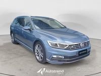 Usata VW Passat Highline 190 CV (139 kW) 2015 Blu Station wagon