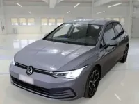 Usata VW Golf VIII Style 150 CV (110 kW) 2023 Mondsteingrau Berlina