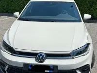 Usata VW Polo R-line 95 CV (69 kW) 2024 Grigio Utilitaria