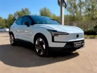 Usata Volvo EX30 Plus 75 kW (102 CV) 2025 Blu SUV