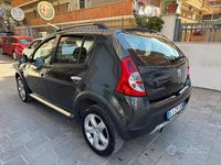 Usata Dacia Sandero Stepway 85 CV (62 kW) 2011 Grigio Utilitaria