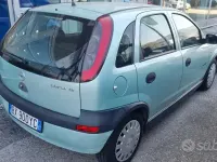 Usata Opel Corsa Club 75 CV (55 kW) 2002 Verde Utilitaria