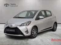 Usata Toyota Yaris Hybrid Active 100 CV (73 kW) 2017 Grigio Berlina