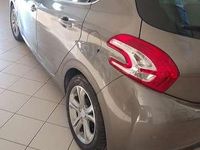 Usata Peugeot 208 Allure 95 CV (69 kW) 2013 Grigio Utilitaria