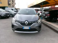 Usata Renault Captur 116 CV (85 kW) 2021 Grigio SUV