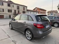 Käytetty Mercedes B160 Executive 109 HP (80 kW) 2016 Harmaa Tila-auto