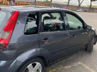 Begagnad Ford Fiesta Ghia 68 HK (50 kW) 2003 Halvkombi