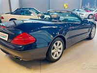 Usata Mercedes SL500 307 CV (225 kW) 2006 Blu Cabrio