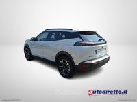 Usata Peugeot e-2008 Allure 100 kW (136 CV) 2022 Bianco SUV