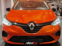 Usata Renault Clio V Equilibre 101 CV (74 kW) 2023 Arancione Berlina