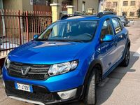 Usata Dacia Sandero Stepway 90 CV (66 kW) 2015 Blu Utilitaria