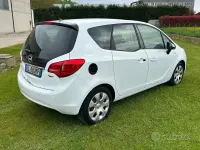 Usata Opel Meriva Cosmo 95 CV (69 kW) 2013 Bianco Monovolume